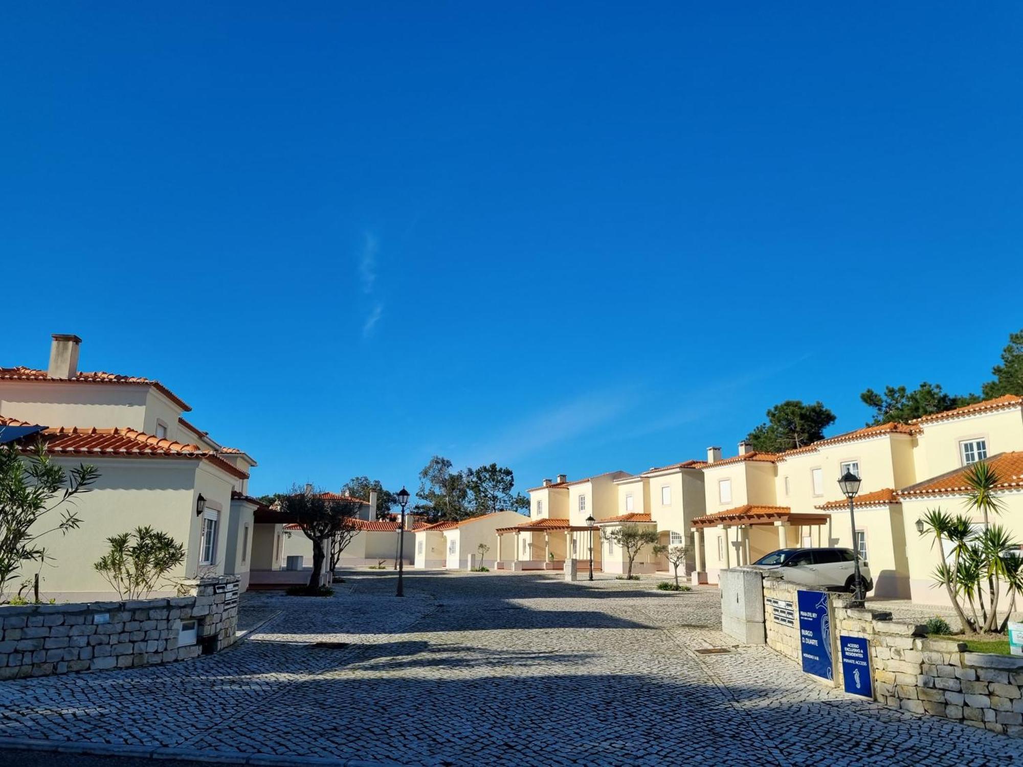 Praia D'El Rey - Townhouse Dom Duarte Amoreira  Dış mekan fotoğraf